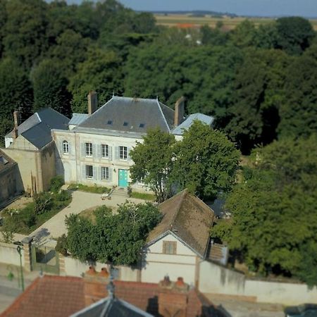 Yxie - Manoir Des Arts Bed and Breakfast Villeblevin Εξωτερικό φωτογραφία