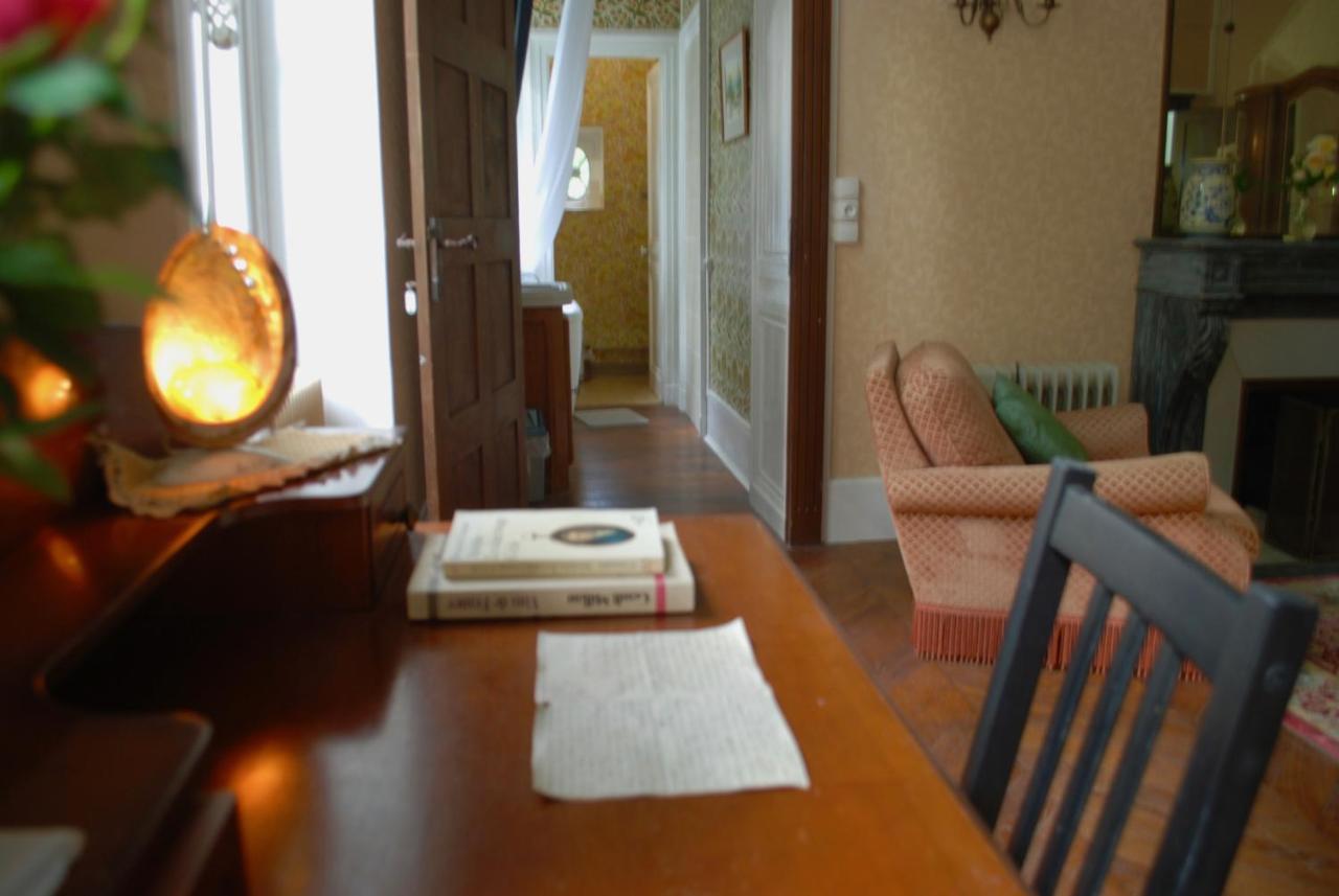 Yxie - Manoir Des Arts Bed and Breakfast Villeblevin Εξωτερικό φωτογραφία